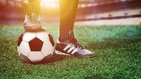 《战锤40K》官方澄清AI疑云海报风波，揭秘真相！